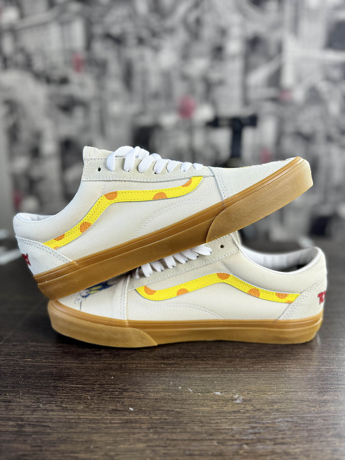 Tom & Jerry Custom Vans